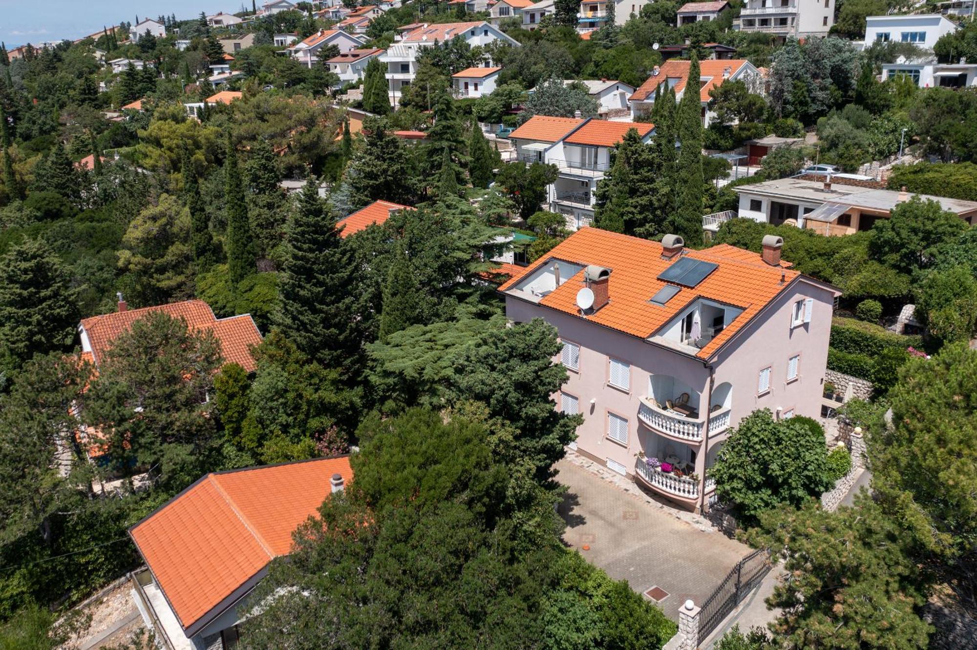 Apartmani Lili โนวีวีโนดอลสกี ภายนอก รูปภาพ