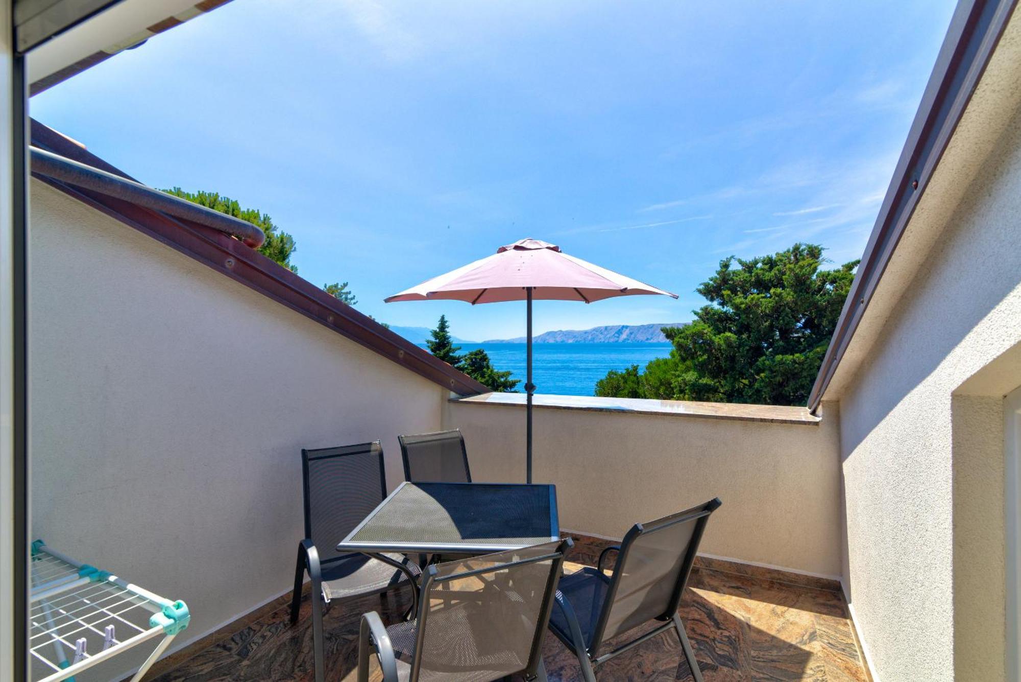 Apartmani Lili โนวีวีโนดอลสกี ภายนอก รูปภาพ