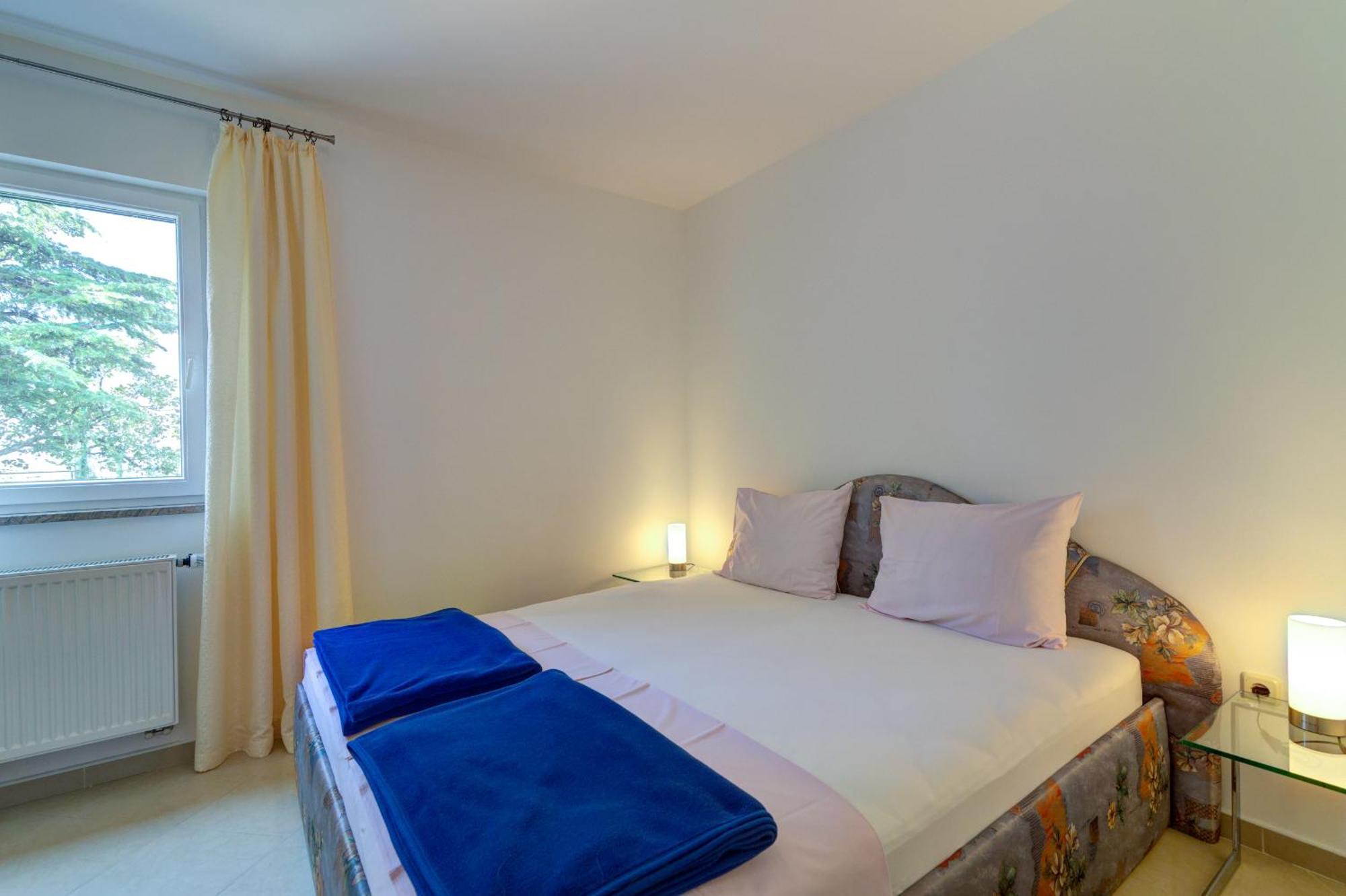Apartmani Lili โนวีวีโนดอลสกี ภายนอก รูปภาพ