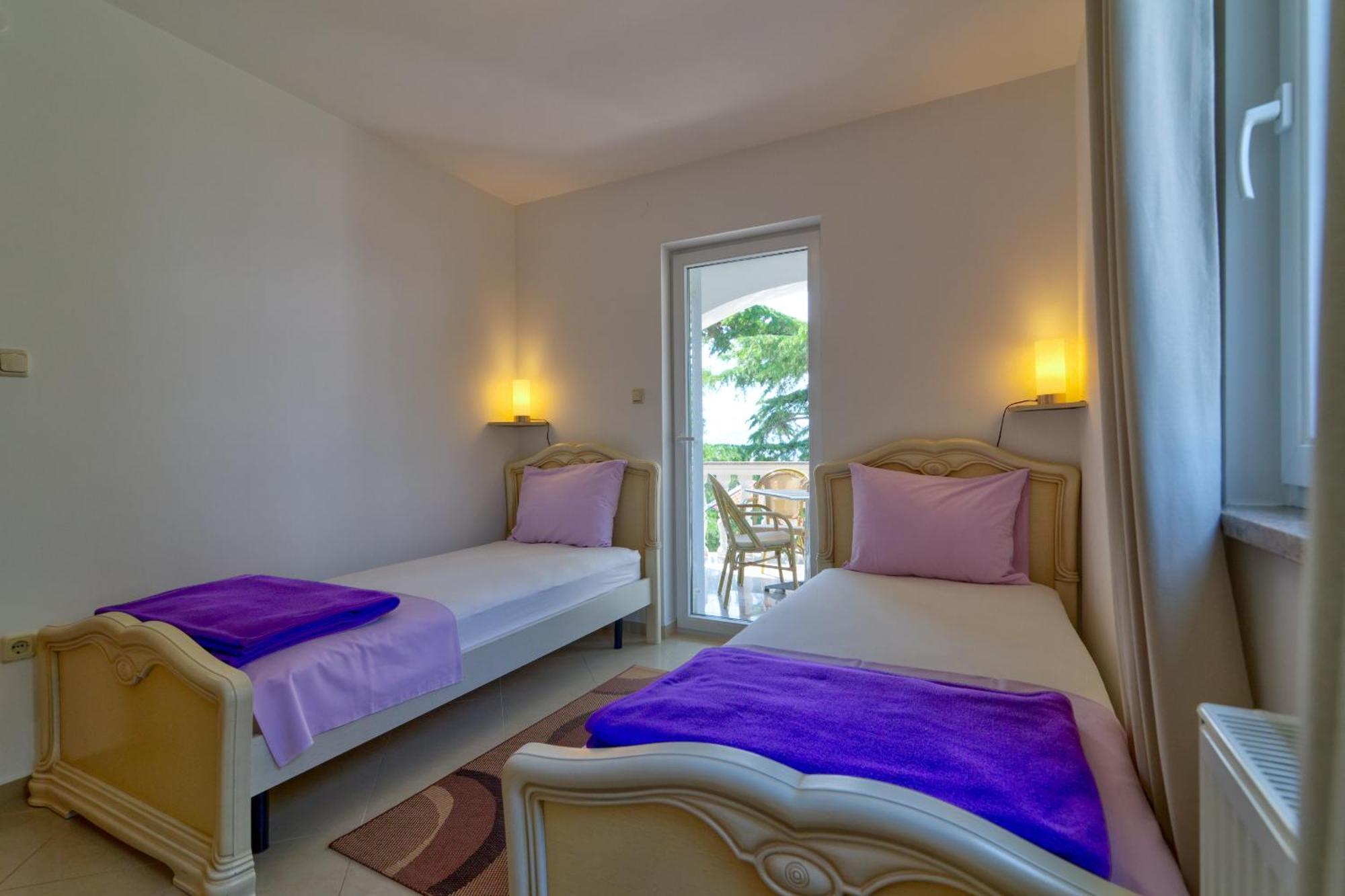 Apartmani Lili โนวีวีโนดอลสกี ห้อง รูปภาพ
